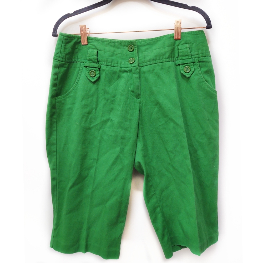 Courtenay Kelly Green Bermuda Shorts Size 8